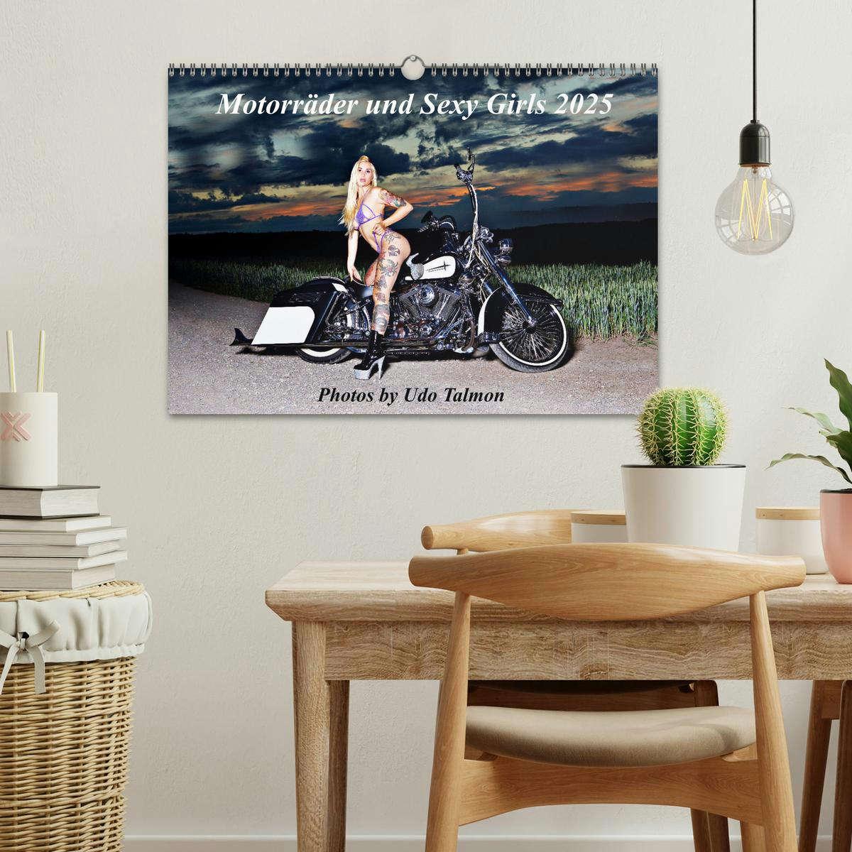 Bild: 9783383964374 | Motorräder und Sexy Girls (Wandkalender 2025 DIN A3 quer), CALVENDO...