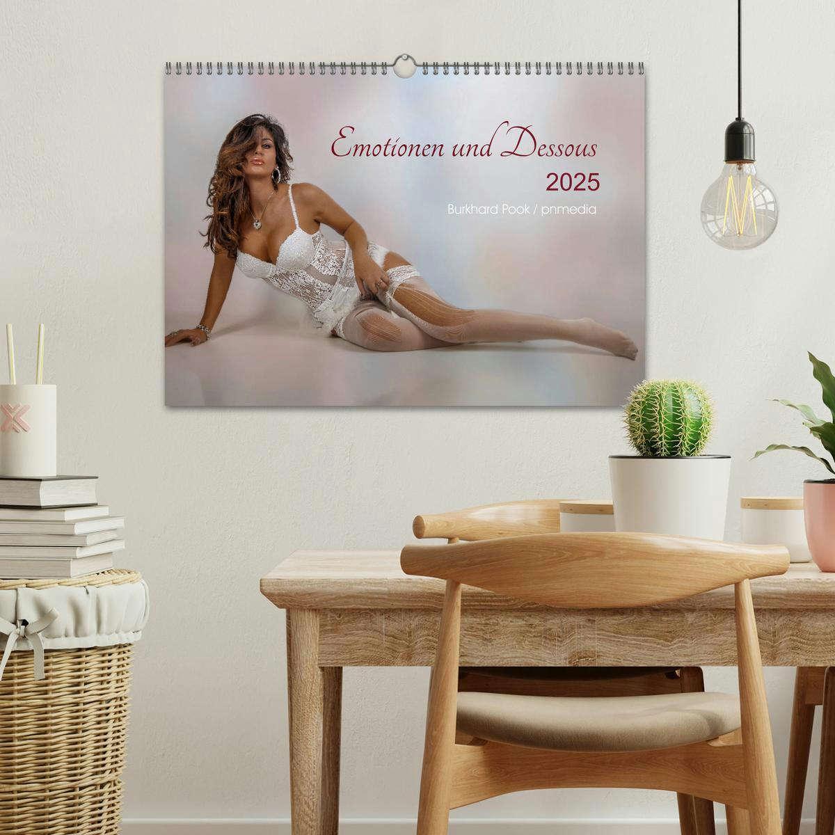 Bild: 9783435366224 | Emotionen und Dessous (Wandkalender 2025 DIN A3 quer), CALVENDO...