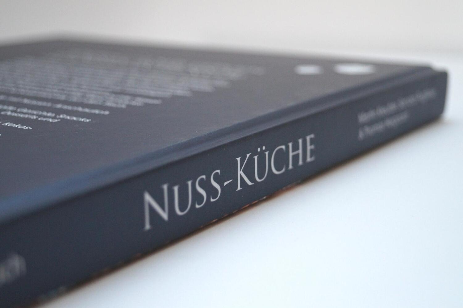 Bild: 9783784357294 | Nuss-Küche | Martin Kreutzer (u. a.) | Buch | 168 S. | Deutsch | 2022