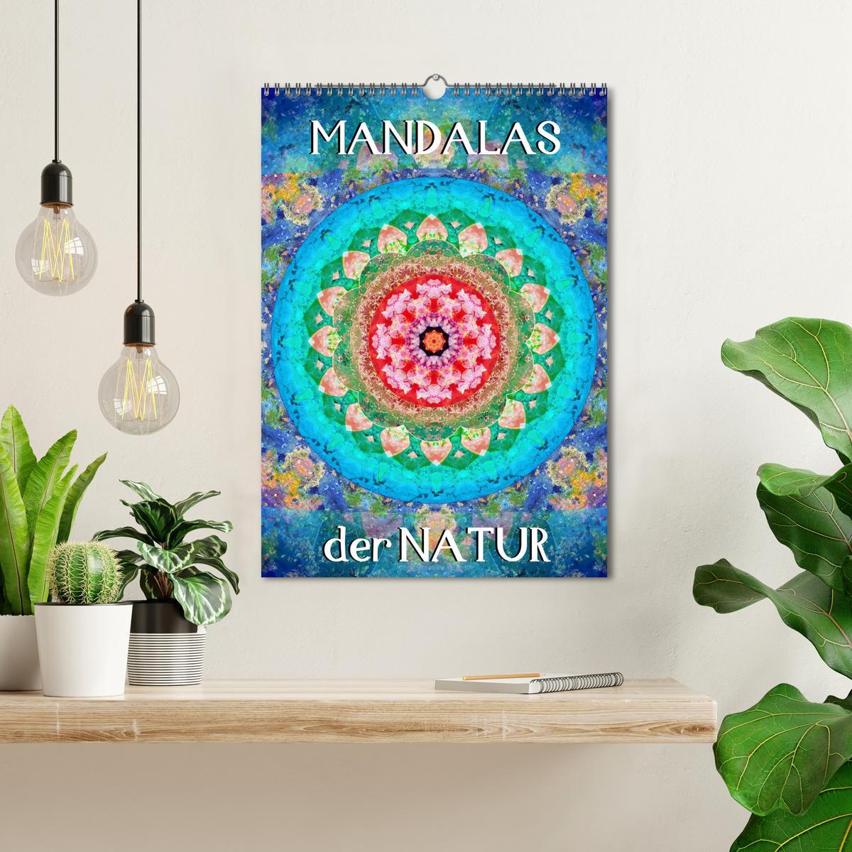 Bild: 9783457042274 | MANDALAS der Natur (Wandkalender 2025 DIN A3 hoch), CALVENDO...