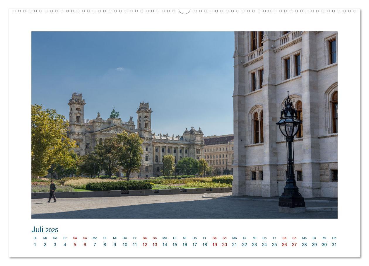 Bild: 9783383816130 | Budapest: zwischen Parlamentsgebäude und Burgpalast (Wandkalender...