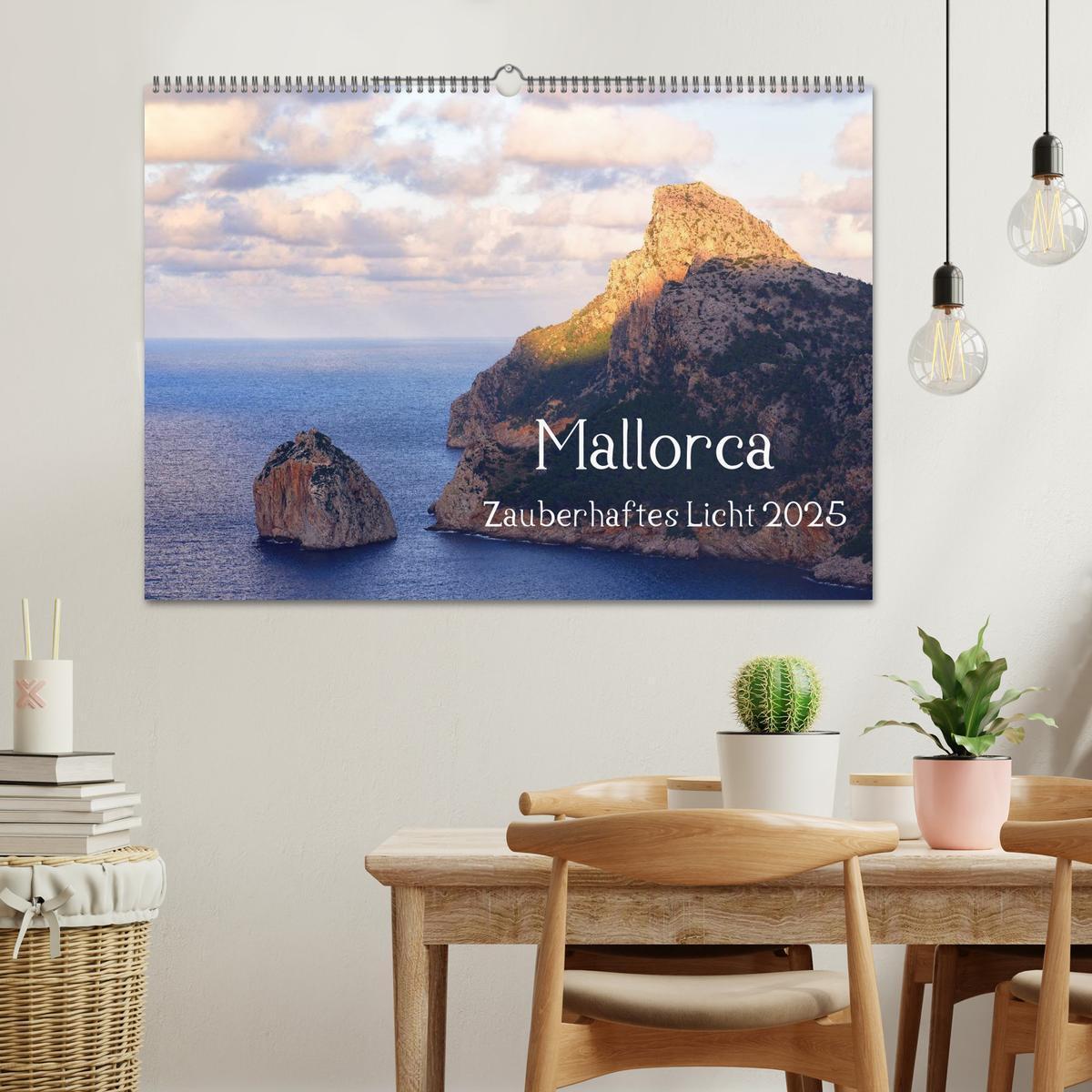 Bild: 9783435678204 | Mallorca Zauberhaftes Licht (Wandkalender 2025 DIN A2 quer),...