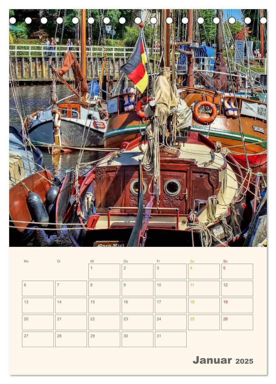 Bild: 9783457051405 | Ostfriesland - Carolinensiel, der Museumshafen (Tischkalender 2025...