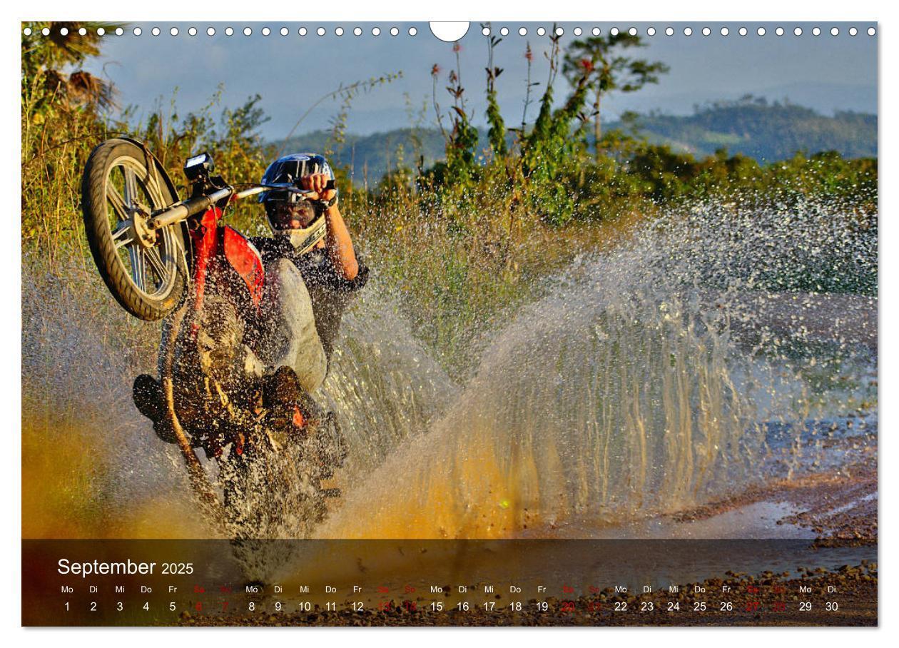 Bild: 9783435328376 | Motocross - Adrenalin pur (Wandkalender 2025 DIN A3 quer), CALVENDO...