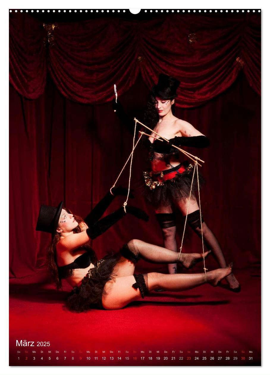 Bild: 9783457047088 | Boudoir Burlesque (Wandkalender 2025 DIN A2 hoch), CALVENDO...