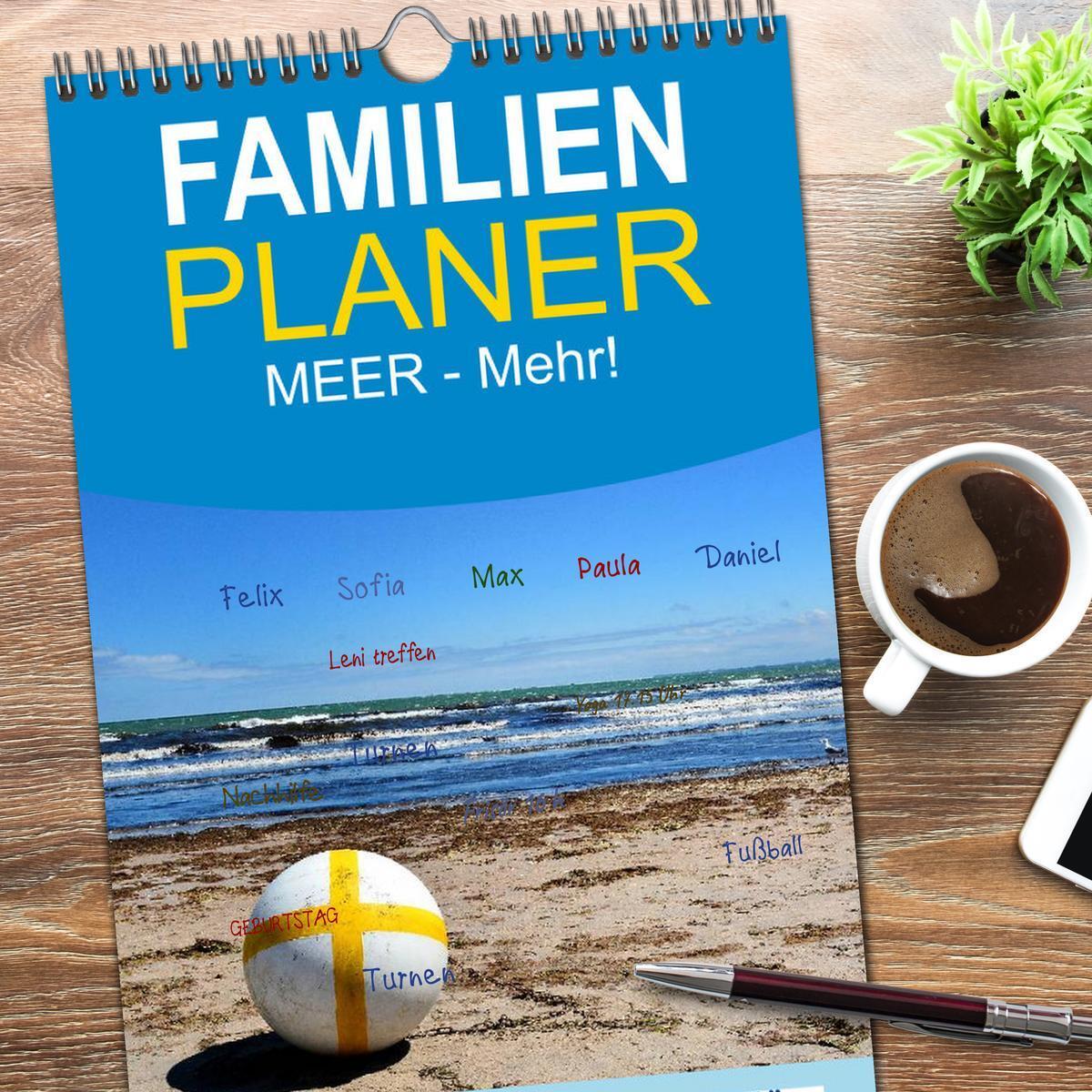 Bild: 9783457115466 | Familienplaner 2025 - MEER - Mehr! mit 5 Spalten (Wandkalender, 21...