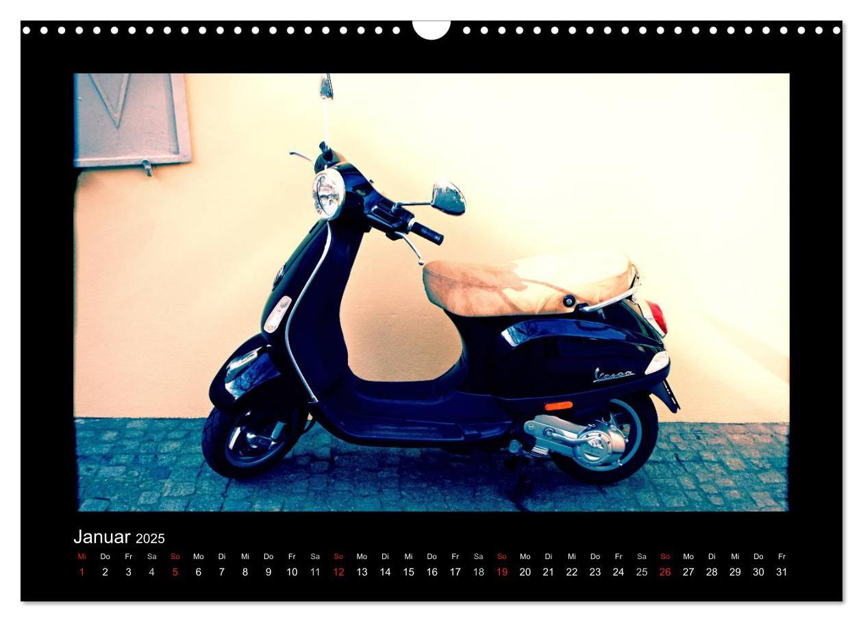 Bild: 9783435838127 | Motorroller (Wandkalender 2025 DIN A3 quer), CALVENDO Monatskalender