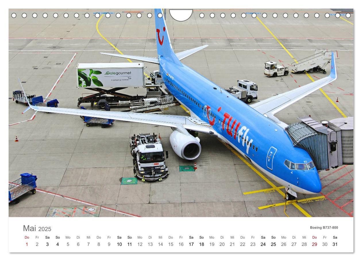 Bild: 9783435130795 | Große und kleine Flieger am Flughafen (Wandkalender 2025 DIN A4...