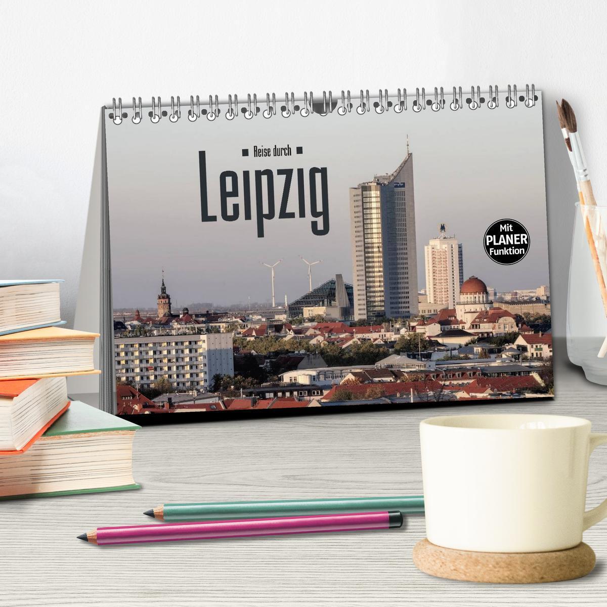 Bild: 9783435518180 | Reise durch Leipzig (Tischkalender 2025 DIN A5 quer), CALVENDO...