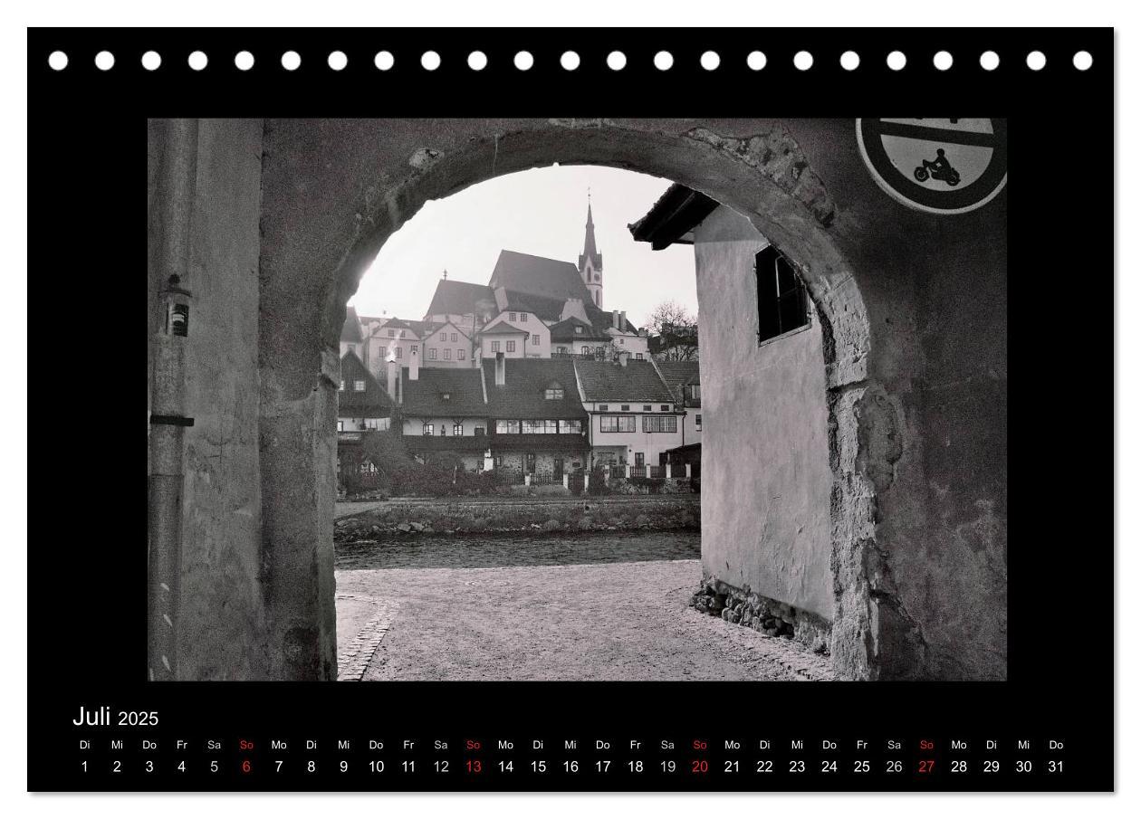 Bild: 9783435711208 | Schönheit an der Moldau - Cesky Krumlov (Tischkalender 2025 DIN A5...