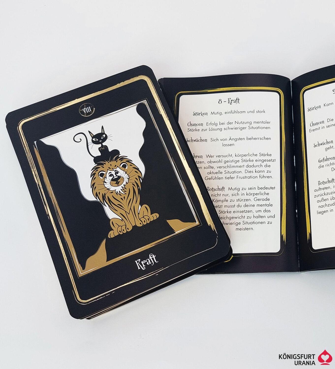 Bild: 9783868265675 | Golden Black Cat Tarot - Hochwertige Stülpdeckelschachtel mit...