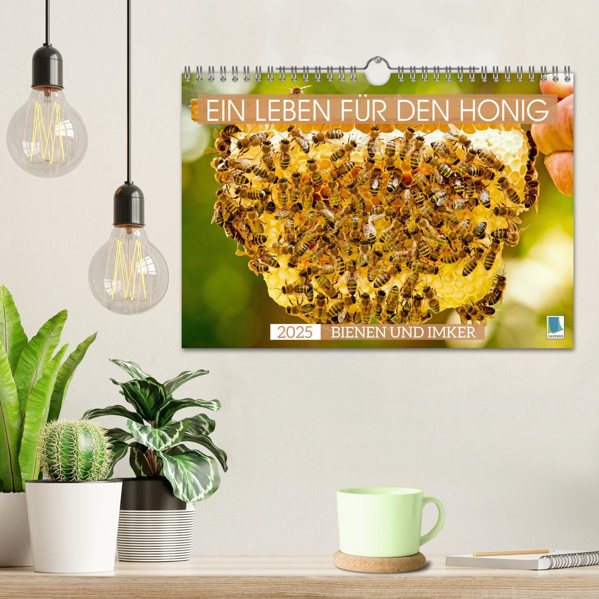 Bild: 9783435125142 | Ein Leben für den Honig - Bienen und Imker (Wandkalender 2025 DIN...