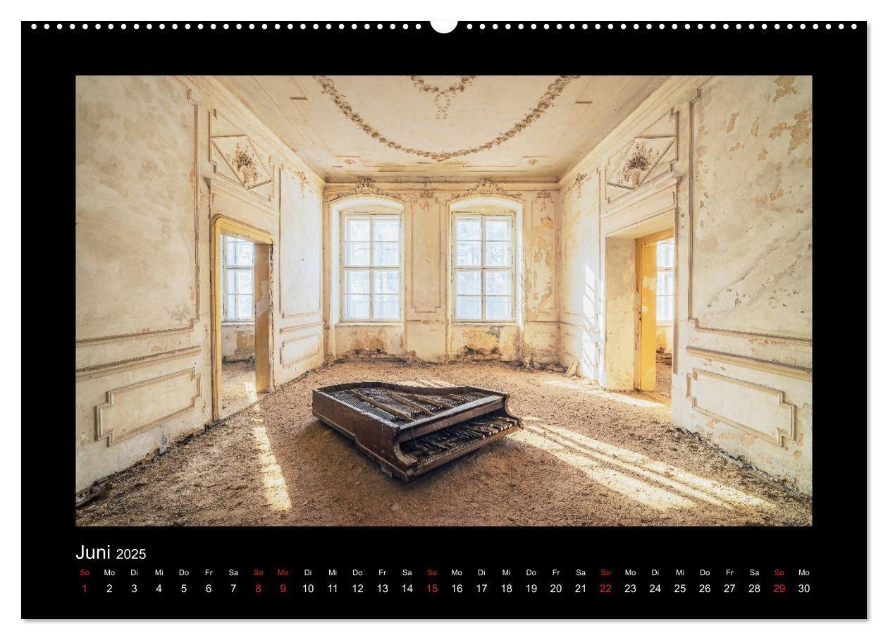 Bild: 9783435237876 | Die Schönheit des Verfalls - Lost Places (Wandkalender 2025 DIN A2...