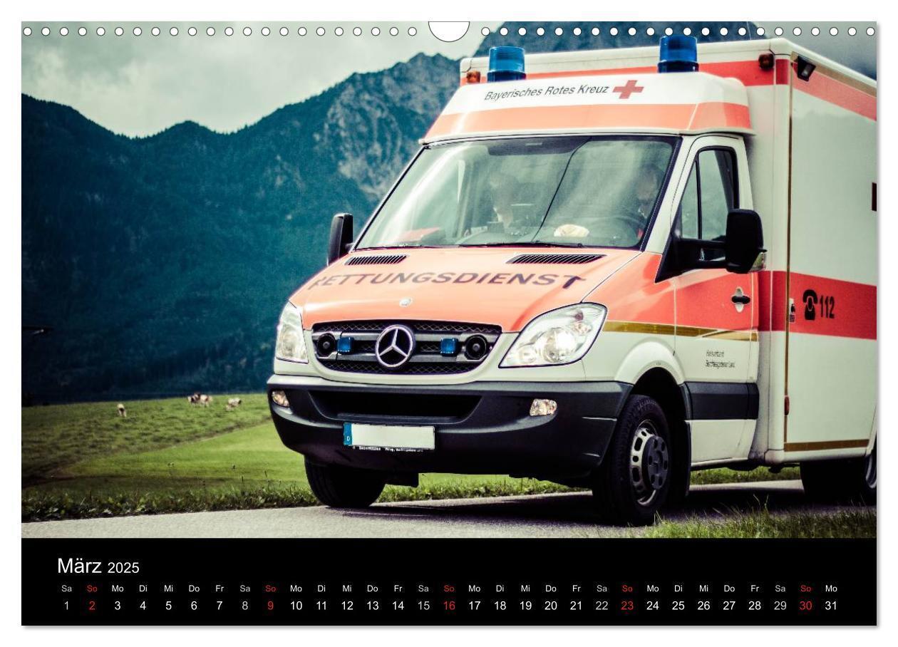 Bild: 9783435768998 | Einsatzfahrzeuge - Bayern (Wandkalender 2025 DIN A3 quer), CALVENDO...