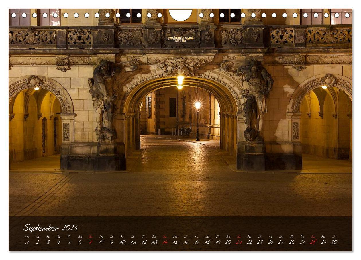 Bild: 9783435741113 | Nachts in Dresden (Wandkalender 2025 DIN A4 quer), CALVENDO...