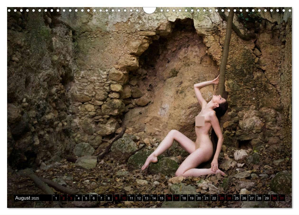 Bild: 9783435352418 | Aktfotografie in alten Mühlen (Wandkalender 2025 DIN A3 quer),...