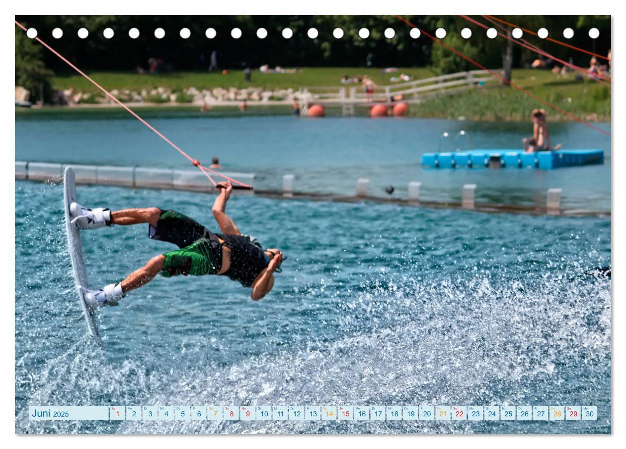 Bild: 9783435368303 | Wakeboarden (Tischkalender 2025 DIN A5 quer), CALVENDO Monatskalender