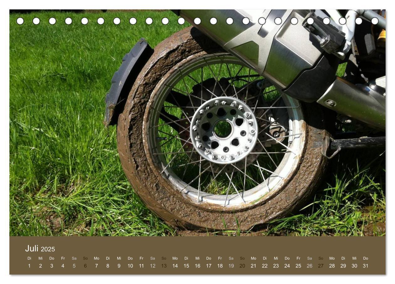 Bild: 9783435520862 | Freude an - Spaß mit der BMW GS (Tischkalender 2025 DIN A5 quer),...