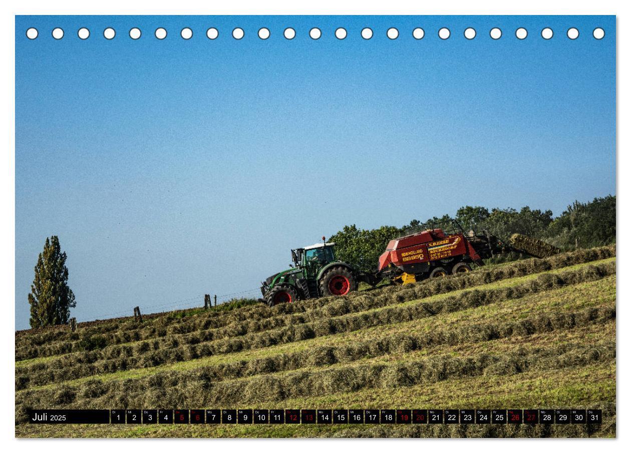 Bild: 9783435242986 | Landwirtschaft - Hightech auf dem Feld (Tischkalender 2025 DIN A5...