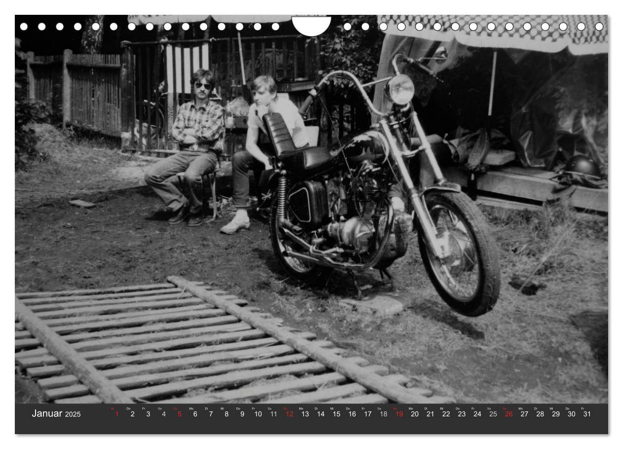 Bild: 9783435532681 | east Rider - Biker und Bikes aus der DDR (Wandkalender 2025 DIN A4...