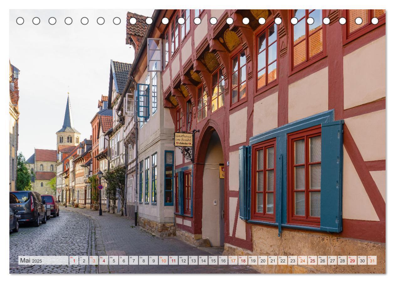 Bild: 9783435052462 | Hildesheim Impressionen (Tischkalender 2025 DIN A5 quer), CALVENDO...