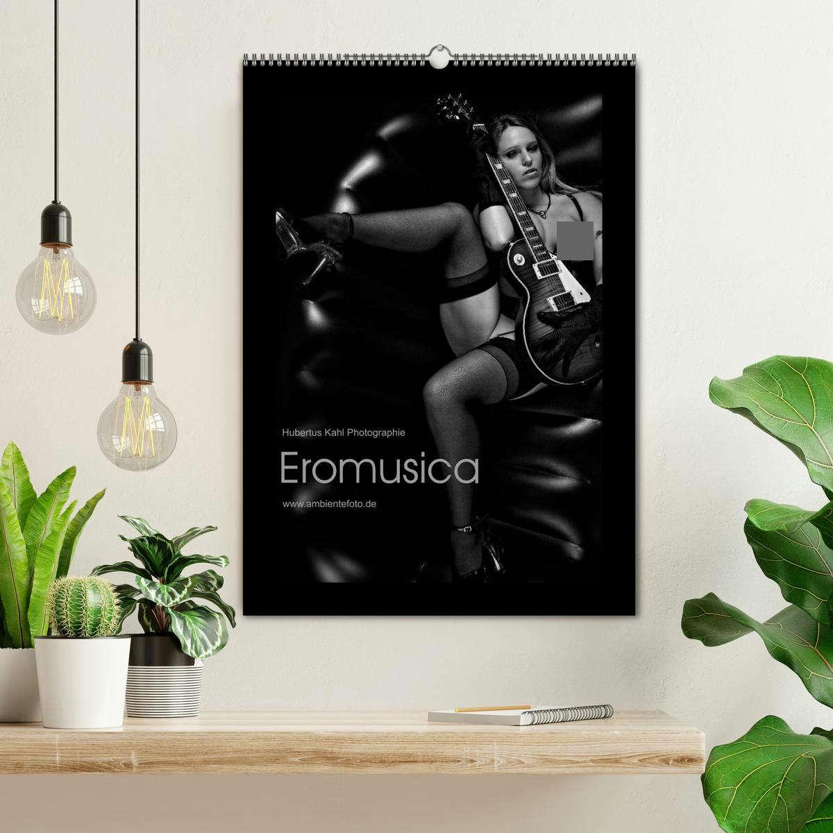 Bild: 9783457046715 | Eromusica 2025 (Wandkalender 2025 DIN A2 hoch), CALVENDO...