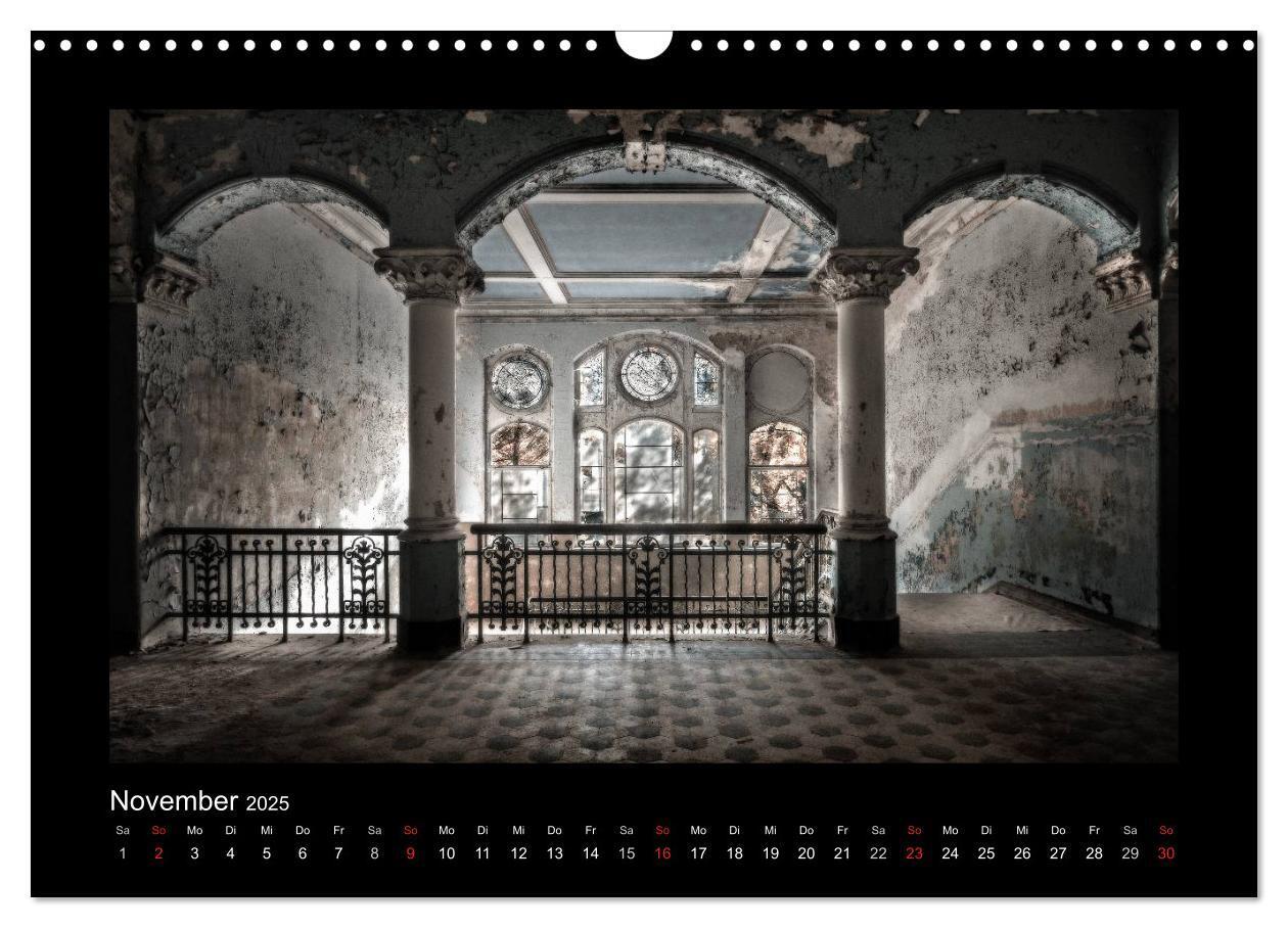 Bild: 9783435675715 | Lost Places - vergessene orte vergessener glanz (Wandkalender 2025...