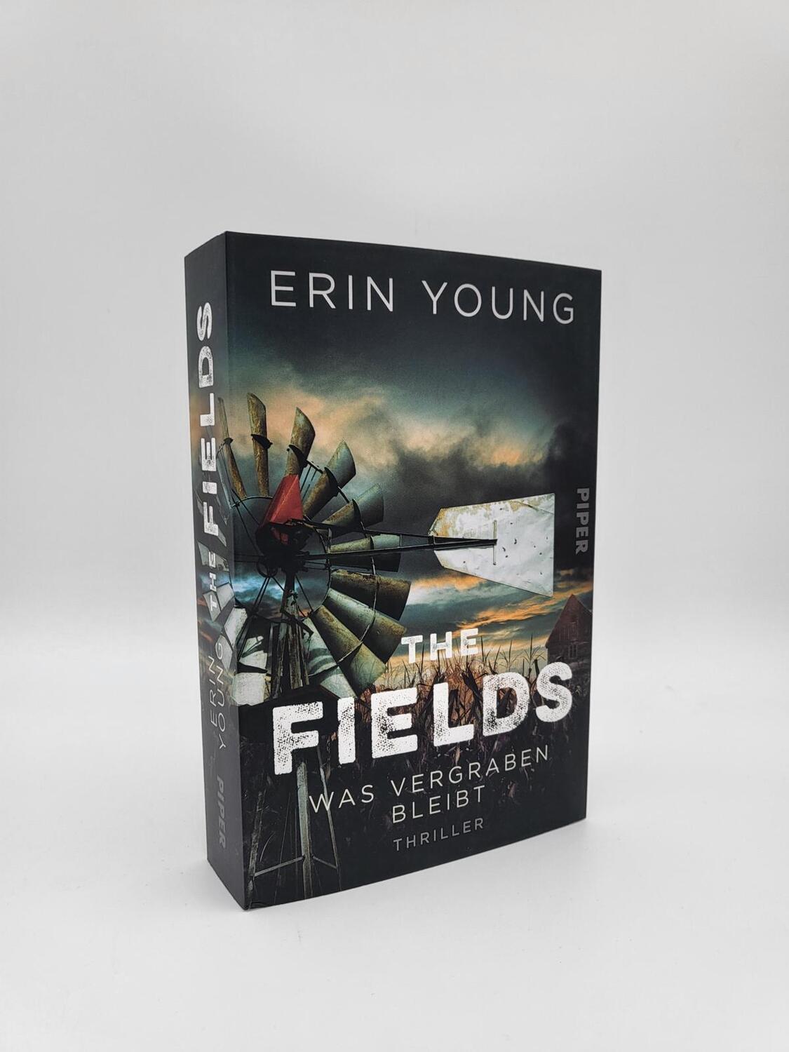 Bild: 9783492063081 | The Fields - Was vergraben bleibt | Erin Young | Taschenbuch | 477 S.