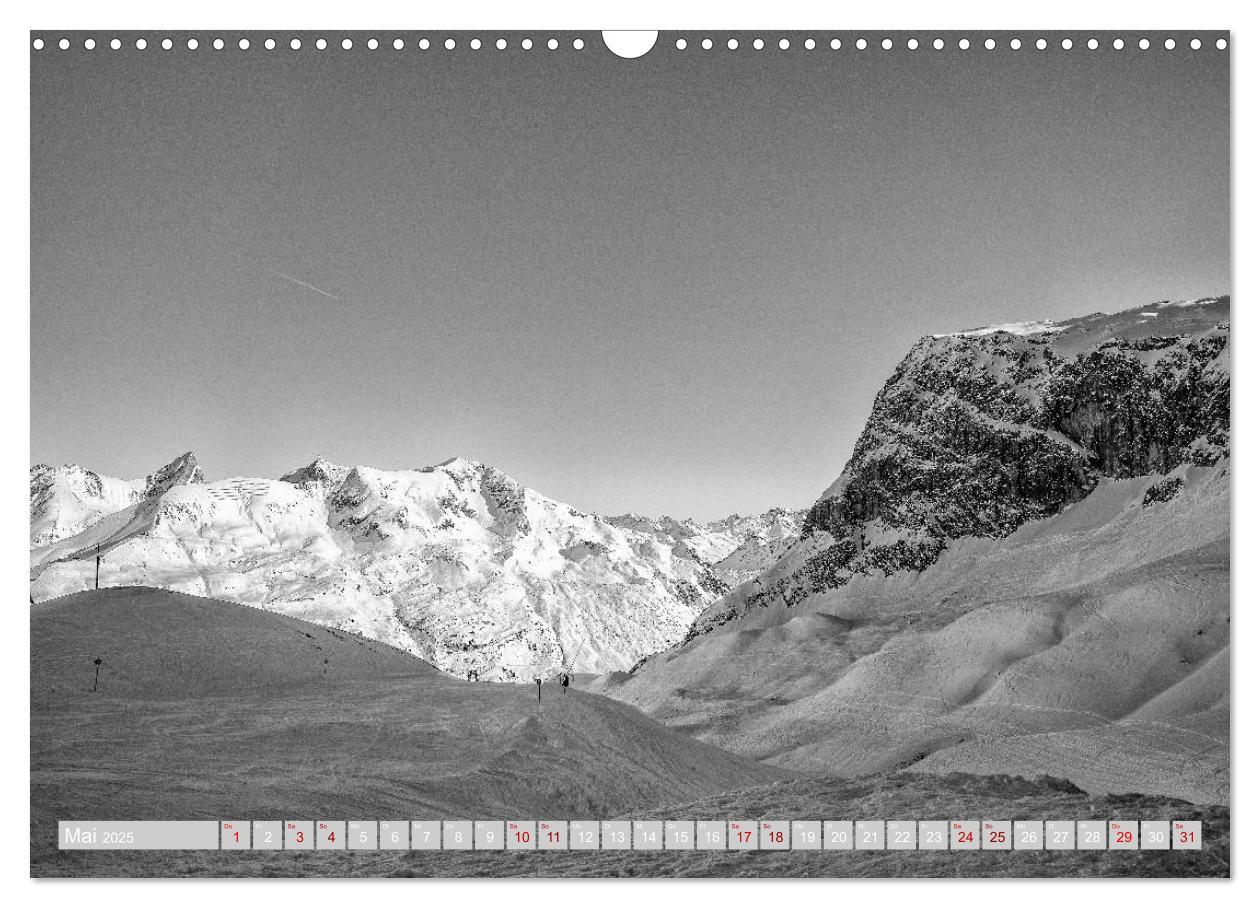 Bild: 9783435299829 | Arlberg black and white (Wandkalender 2025 DIN A3 quer), CALVENDO...