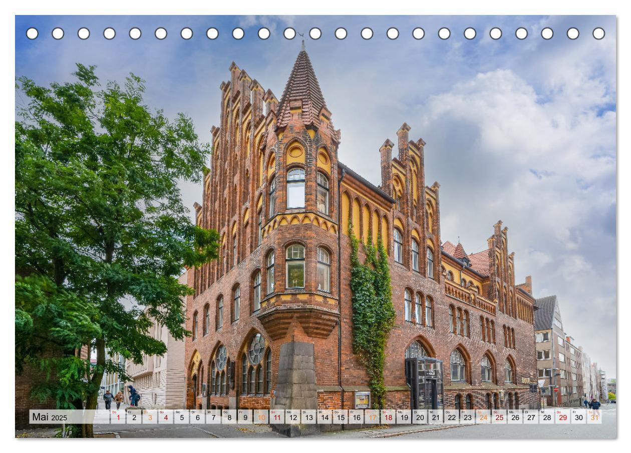 Bild: 9783383902031 | Lübeck Impressionen (Tischkalender 2025 DIN A5 quer), CALVENDO...