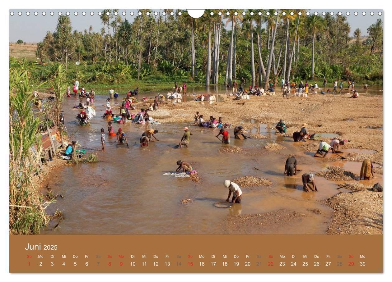 Bild: 9783435479702 | Alltag in Madagaskar (Wandkalender 2025 DIN A3 quer), CALVENDO...