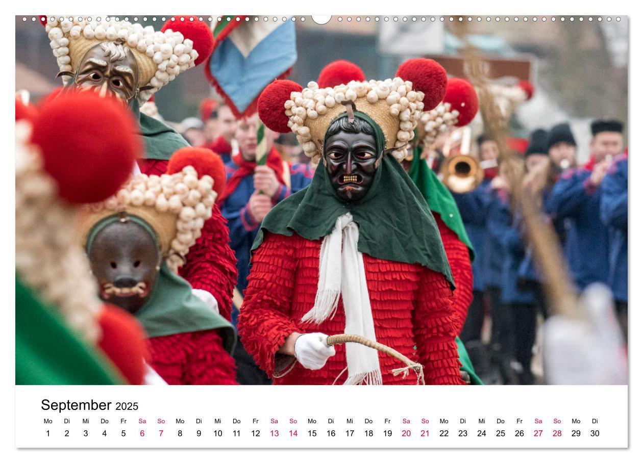 Bild: 9783435105410 | Die Elzacher Fastnacht (Wandkalender 2025 DIN A2 quer), CALVENDO...