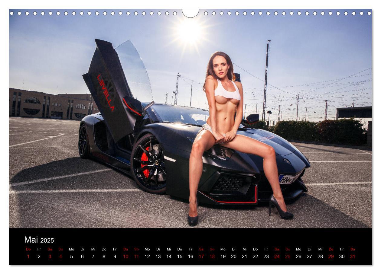 Bild: 9783435396825 | Cars and Girls (Wandkalender 2025 DIN A3 quer), CALVENDO...