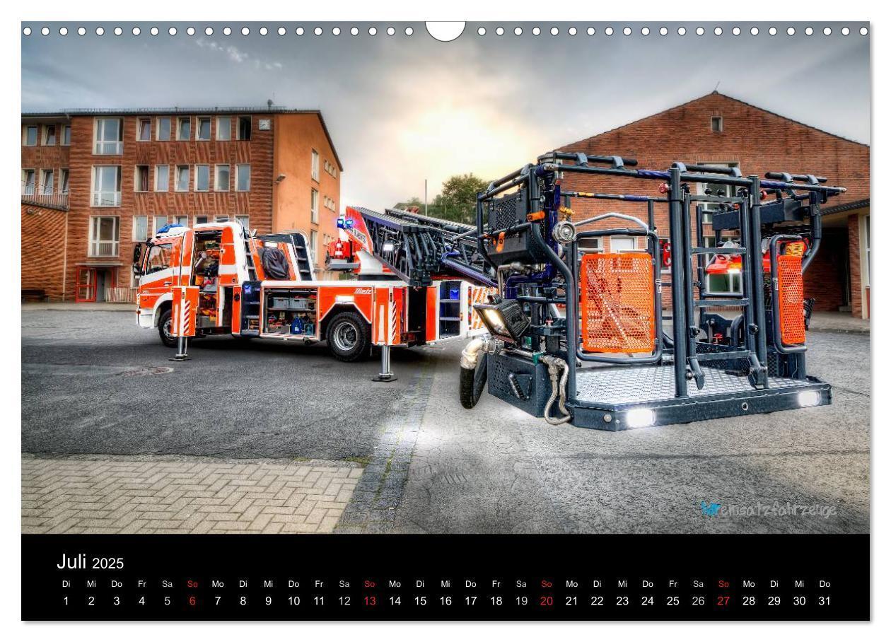 Bild: 9783435636174 | Einsatzfahrzeuge der Feuerwehr (Wandkalender 2025 DIN A3 quer),...