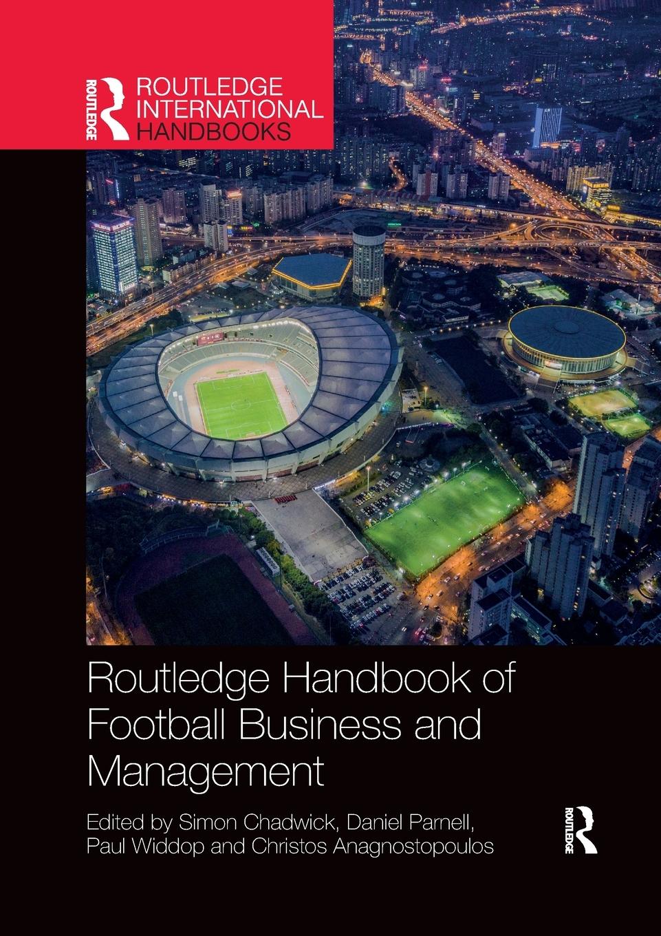 Cover: 9780367732462 | Routledge Handbook of Football Business and Management | Taschenbuch