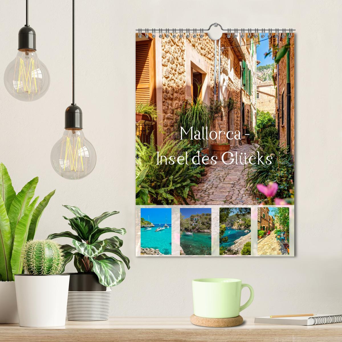 Bild: 9783435972401 | Mallorca - Insel des Glücks (Wandkalender 2025 DIN A4 hoch),...