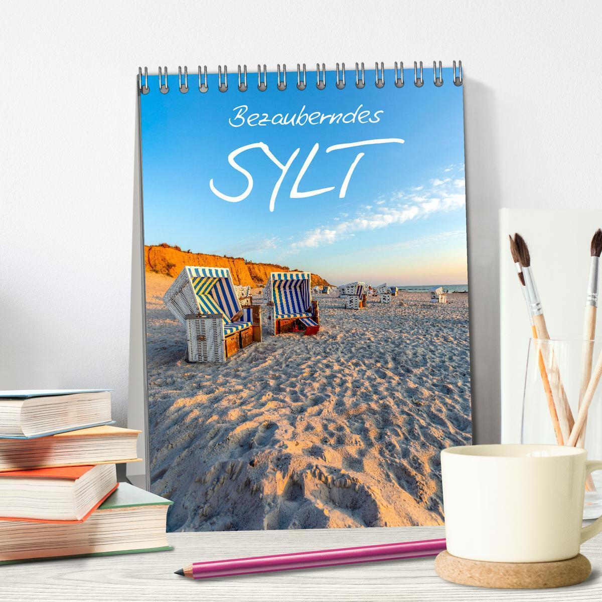 Bild: 9783435894383 | Bezauberndes Sylt (Tischkalender 2025 DIN A5 hoch), CALVENDO...