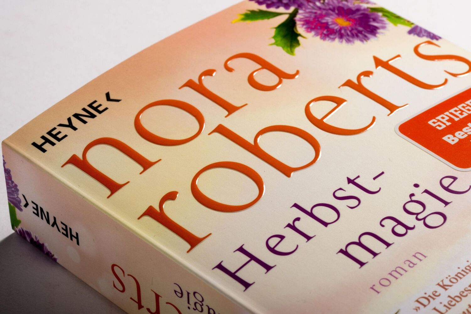 Bild: 9783453425941 | Herbstmagie | Roman | Nora Roberts | Taschenbuch | Jahreszeiten-Zyklus