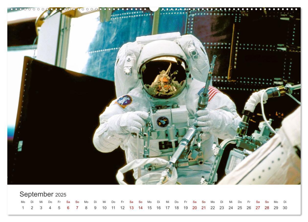 Bild: 9783457181690 | Astronauten - Menschen im Weltall (Wandkalender 2025 DIN A2 quer),...