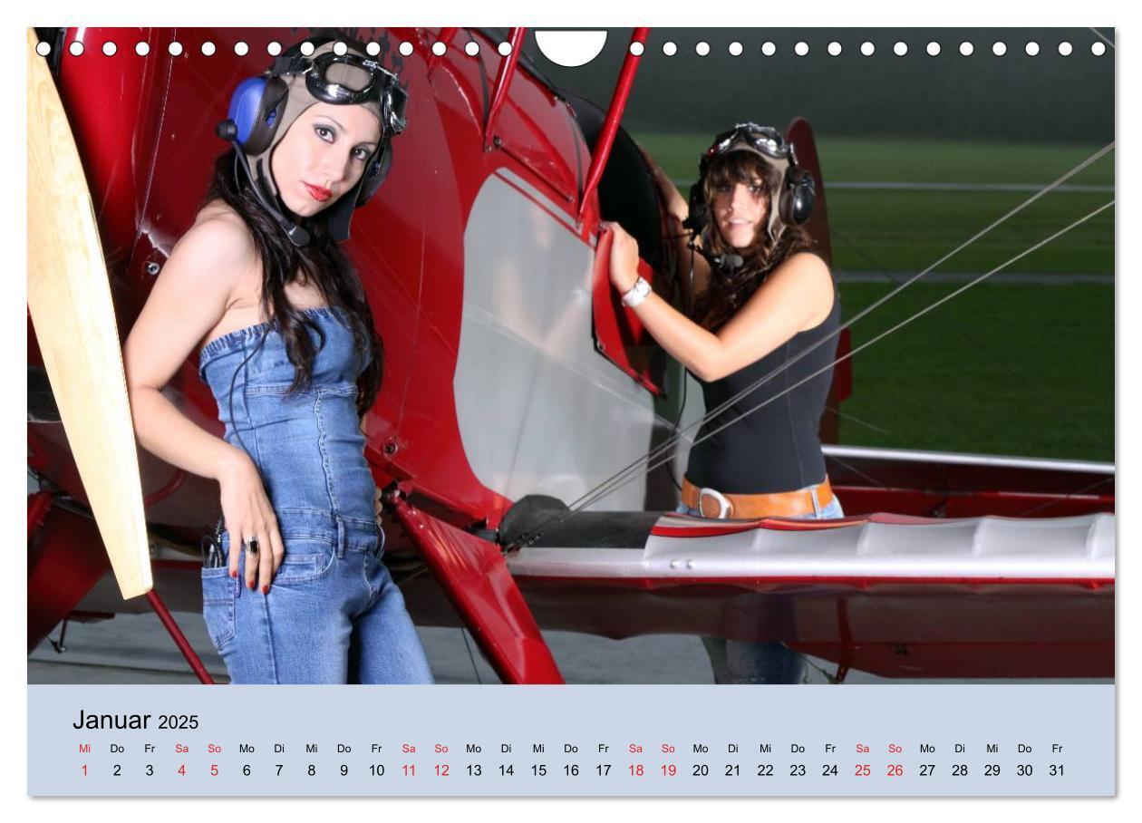 Bild: 9783435809943 | Aircraft Girls 2025 (Wandkalender 2025 DIN A4 quer), CALVENDO...