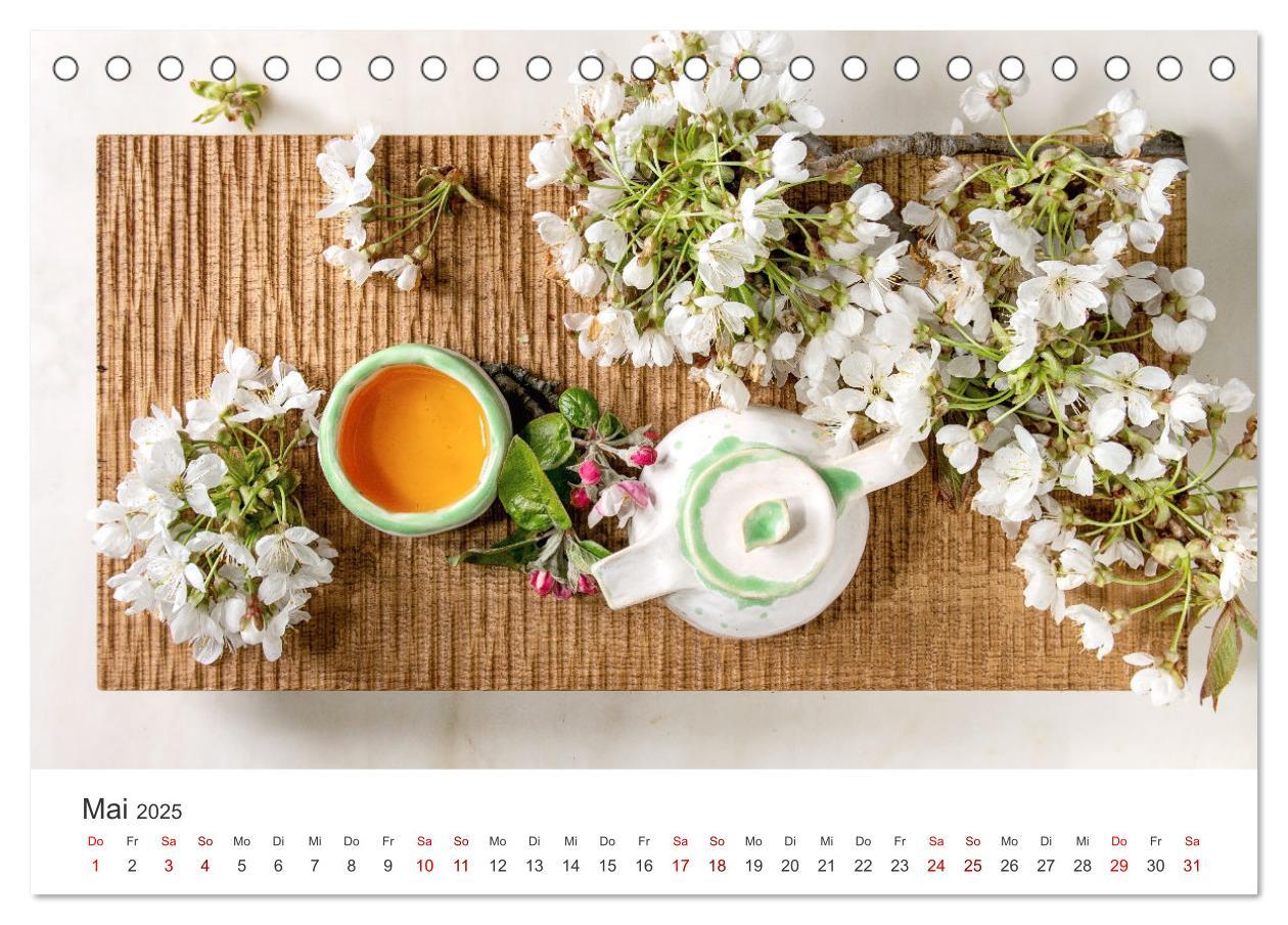 Bild: 9783383939464 | It's Tea Time (Tischkalender 2025 DIN A5 quer), CALVENDO...