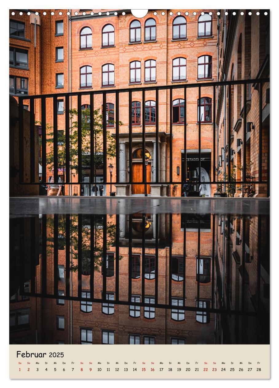 Bild: 9783435893676 | Hamburg Spiegelungen 2025 (Wandkalender 2025 DIN A3 hoch), CALVENDO...