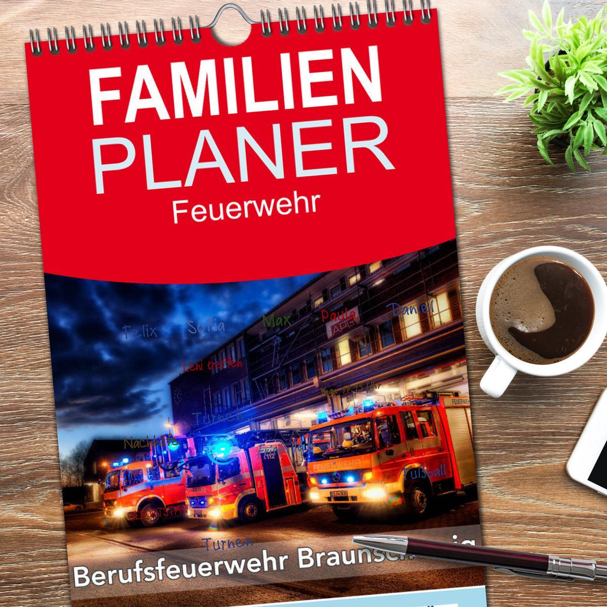 Bild: 9783457107003 | Familienplaner 2025 - Berufsfeuerwehr Braunschweig mit 5 Spalten...