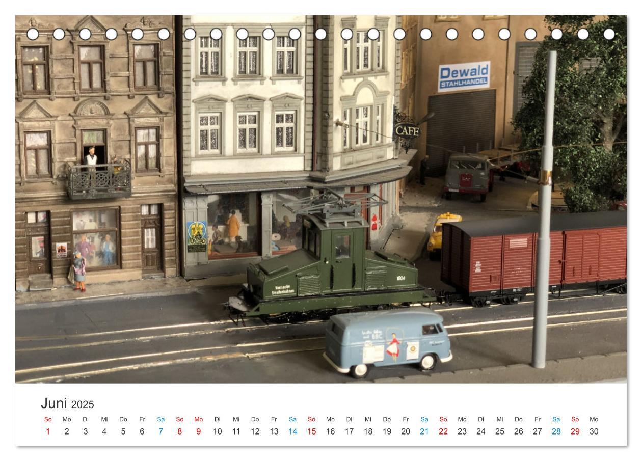 Bild: 9783383761454 | Bahn-Nostalgie im Modell (Tischkalender 2025 DIN A5 quer), CALVENDO...