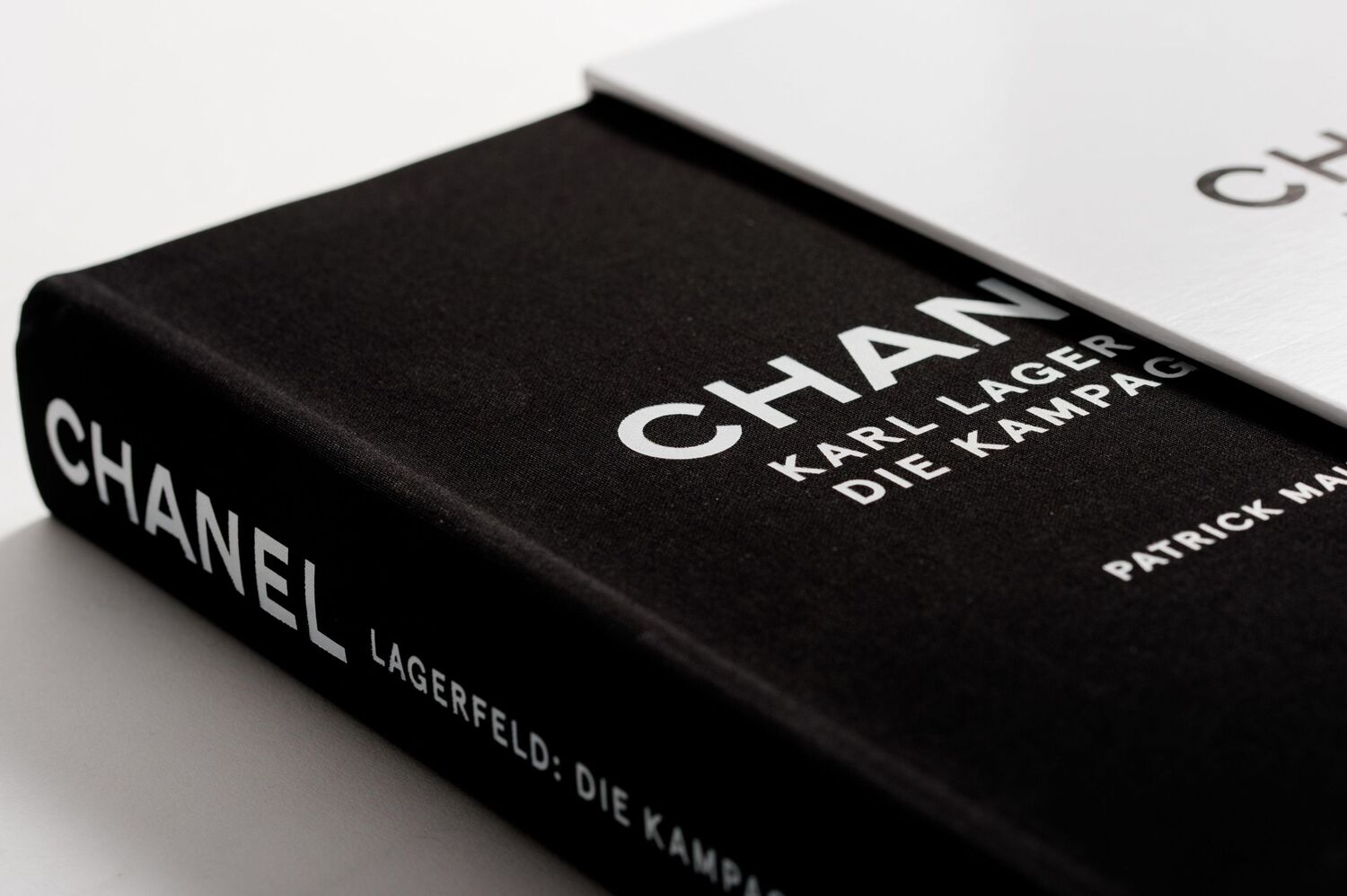 Bild: 9783791384528 | CHANEL: Karl Lagerfeld - Die Kampagnen | Patrick Mauriès | Buch | 2018