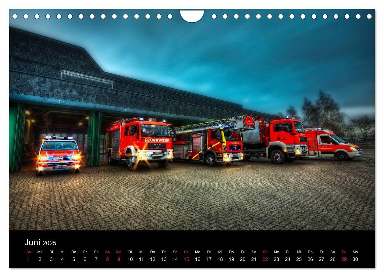 Bild: 9783435751068 | Berufsfeuerwehr Salzgitter (Wandkalender 2025 DIN A4 quer),...