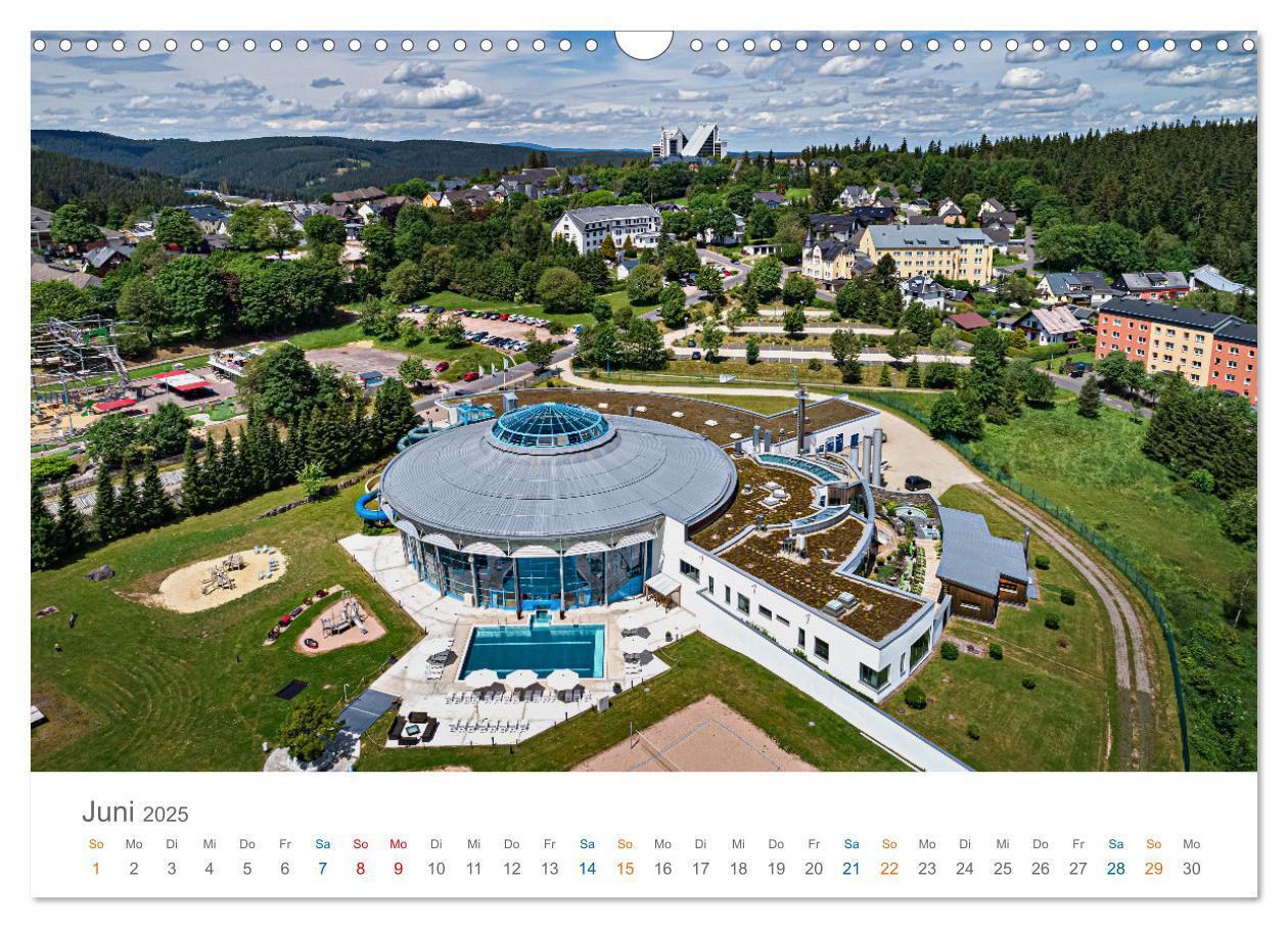 Bild: 9783457157664 | Oberhof - Urlaubsparadies am Rennsteig (Wandkalender 2025 DIN A3...