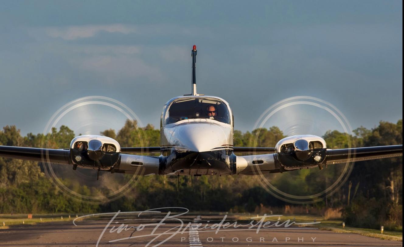 Bild: 9783613046368 | Into the Sky | Meisterwerke der Flugzeugfotografie | Timo Breidenstein