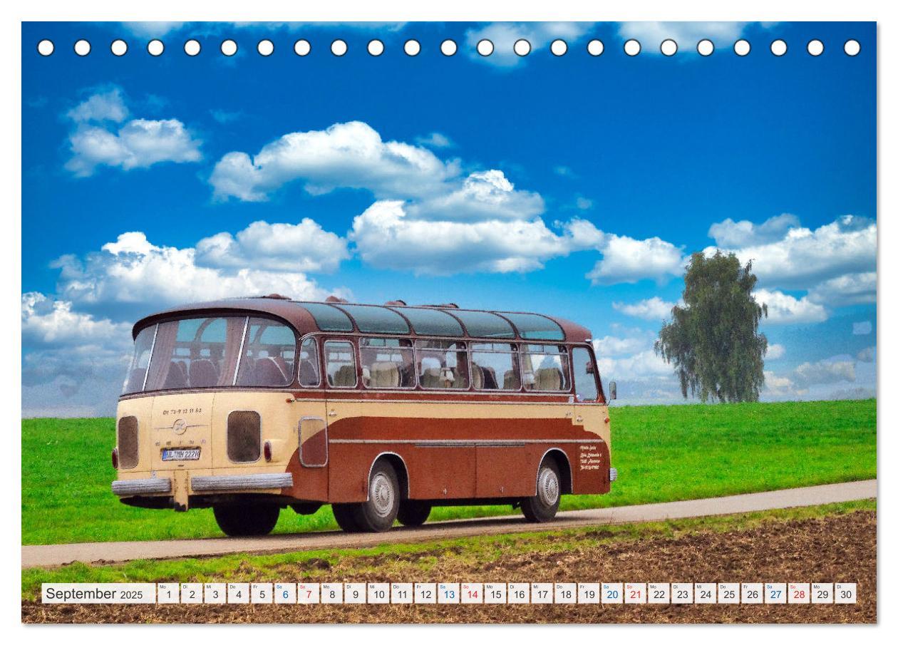 Bild: 9783383898495 | Historische und moderne Busse (Tischkalender 2025 DIN A5 quer),...