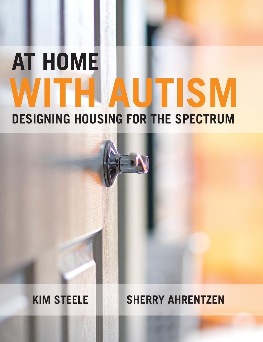 Cover: 9781447307976 | At home with autism | Kim Steele | Buch | HC gerader Rücken kaschiert